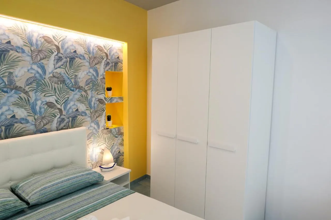 Cristianzerotre Suite Naples Bed & Breakfast